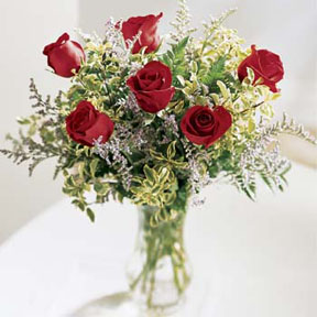 The FTD� Old Fashioned � Rose Bouquet